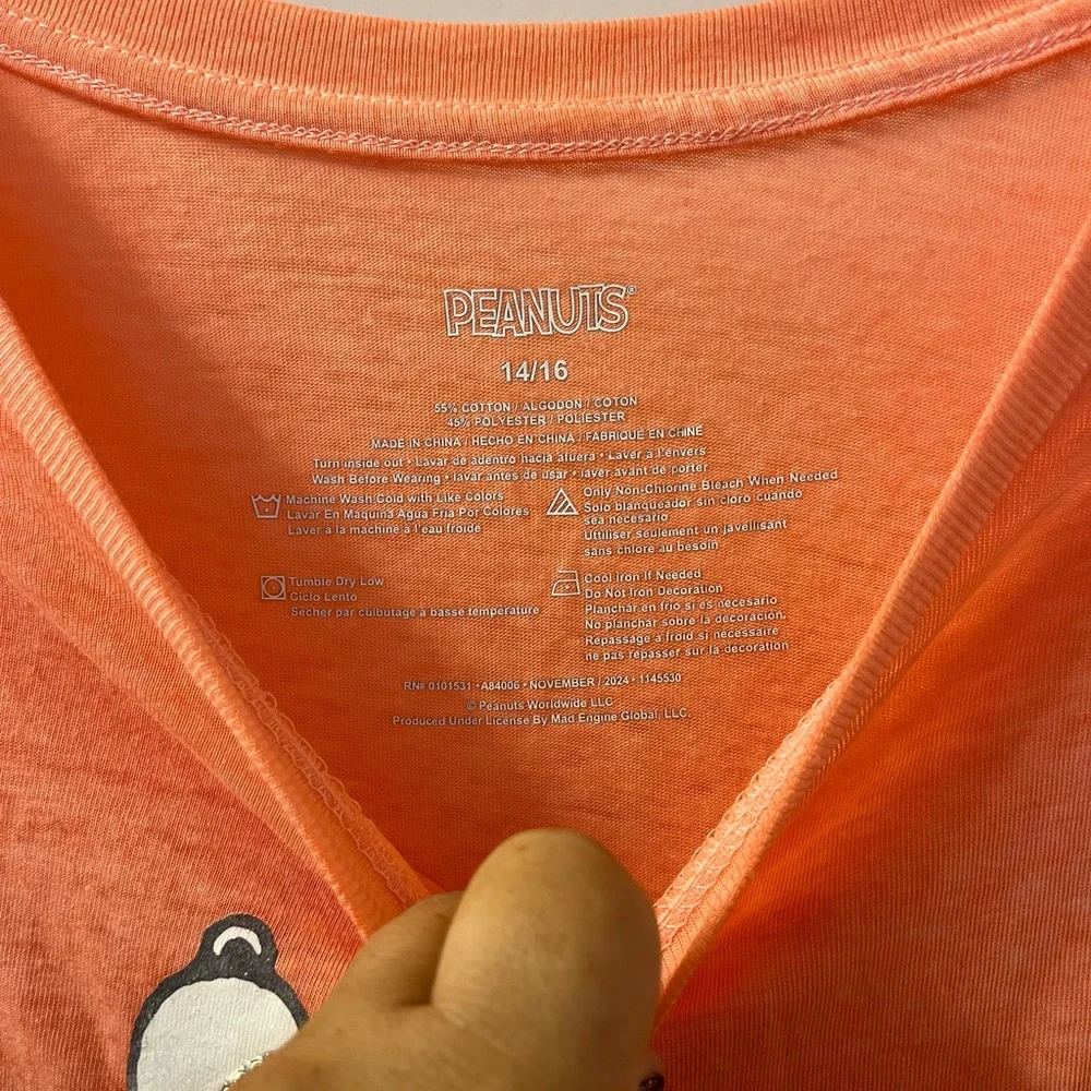 PEANUTS Pink/Coral Peanuts Graphic Tee SIZE 14/16 PTP 26-33 NWOT - Picture 3 of 4